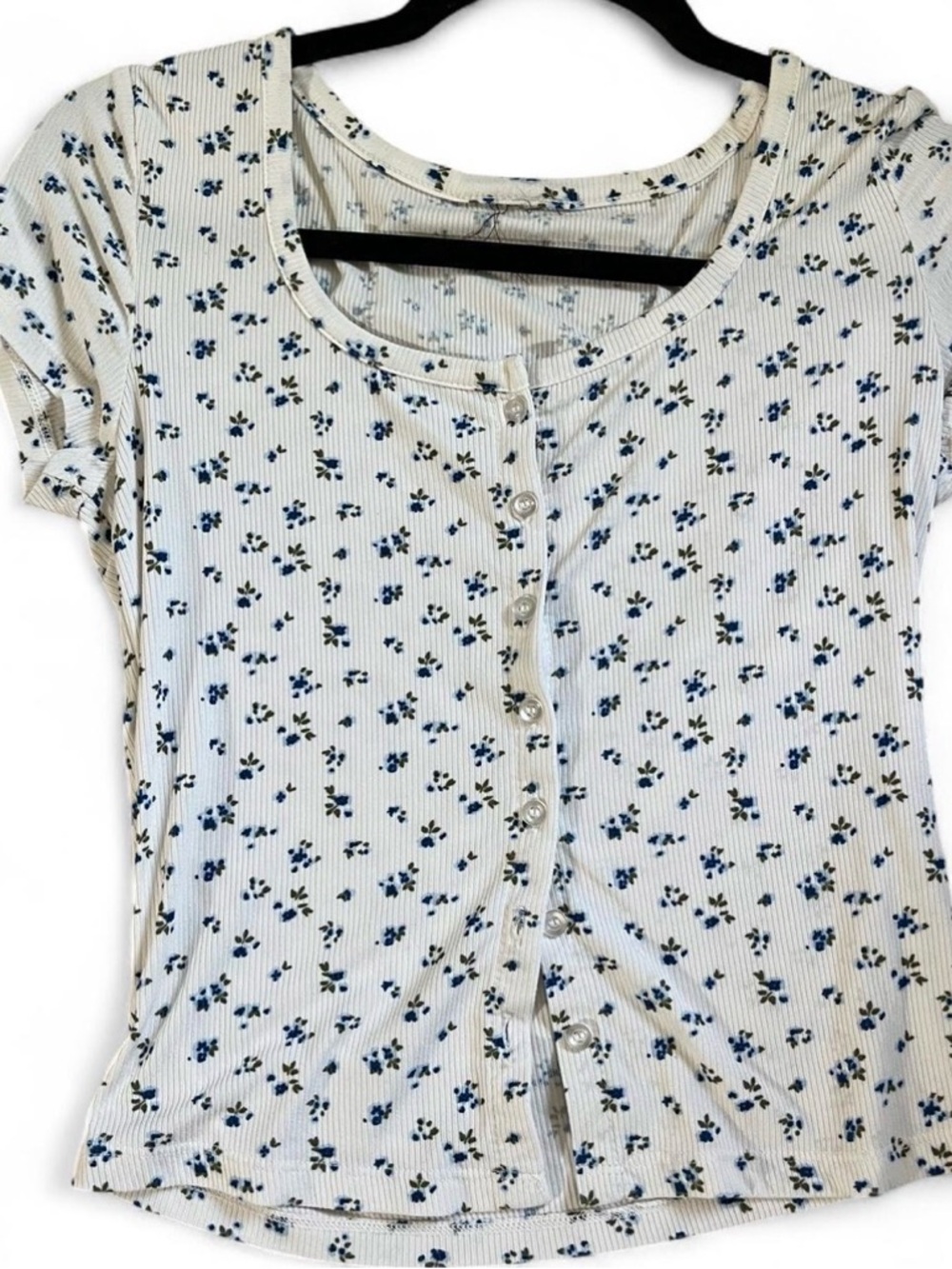 White Floral Ribbed Button-Front Women's Top